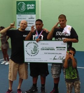 12046702_592829657521951_3897303237375883190_n